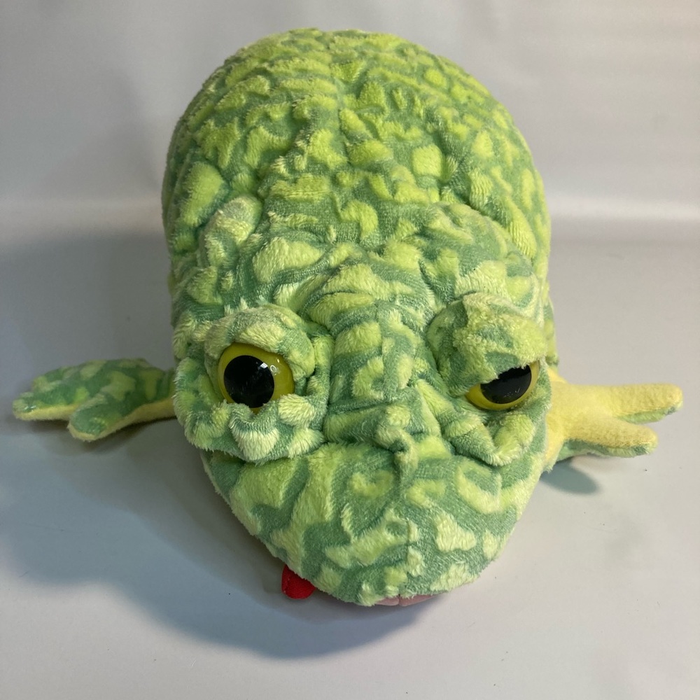 Folkmanis puppet green frog plush 12”.